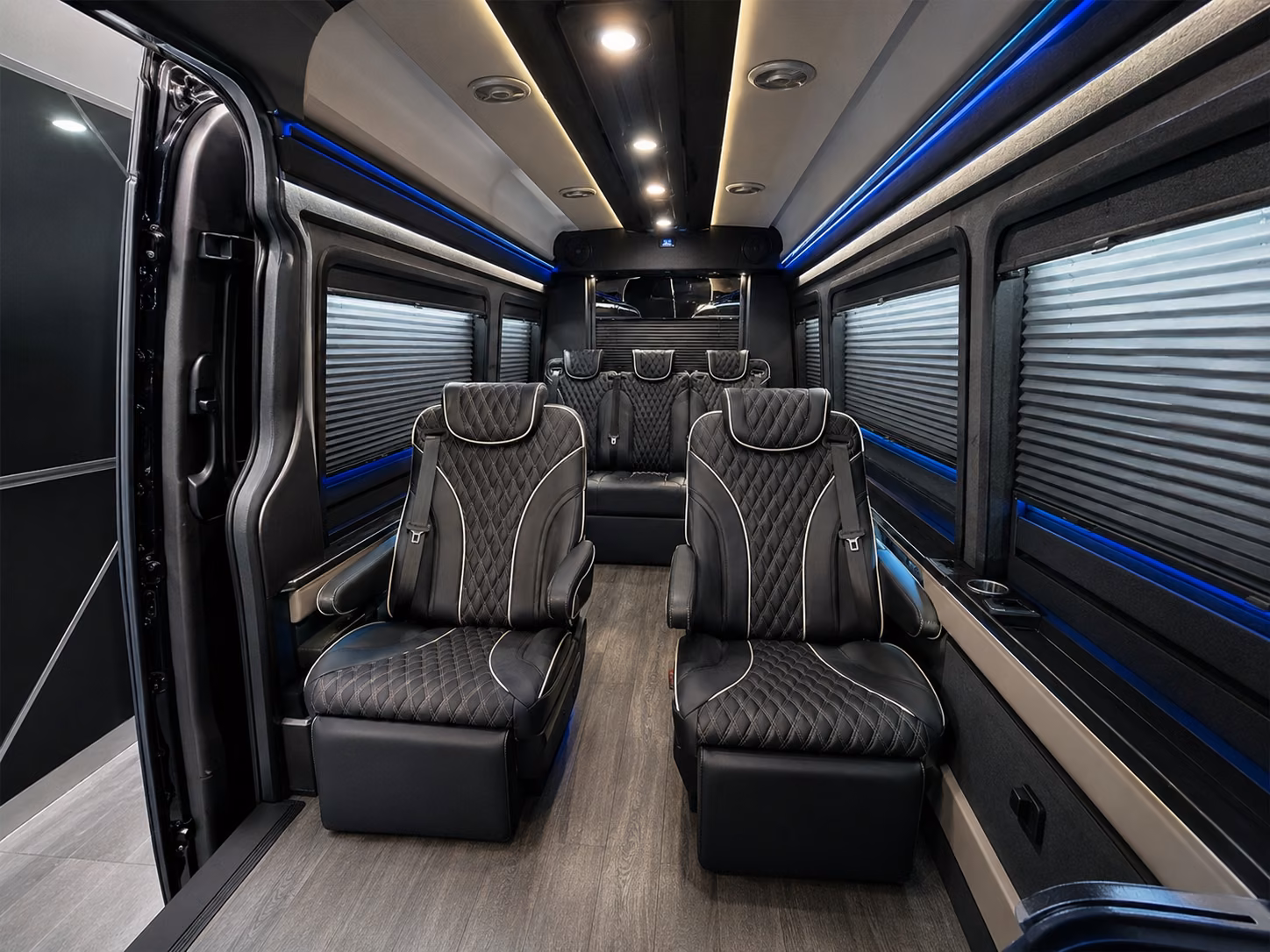 need a corporate airport shuttle serving missouri city and fort bend county
